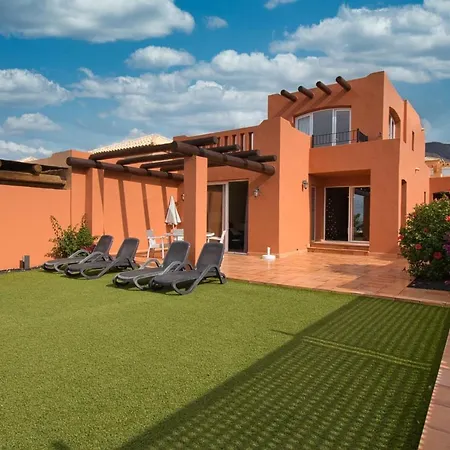 Sunset Villas 5 , 2 Bed With Wifi In Costa Adeje, Tenerife Villa